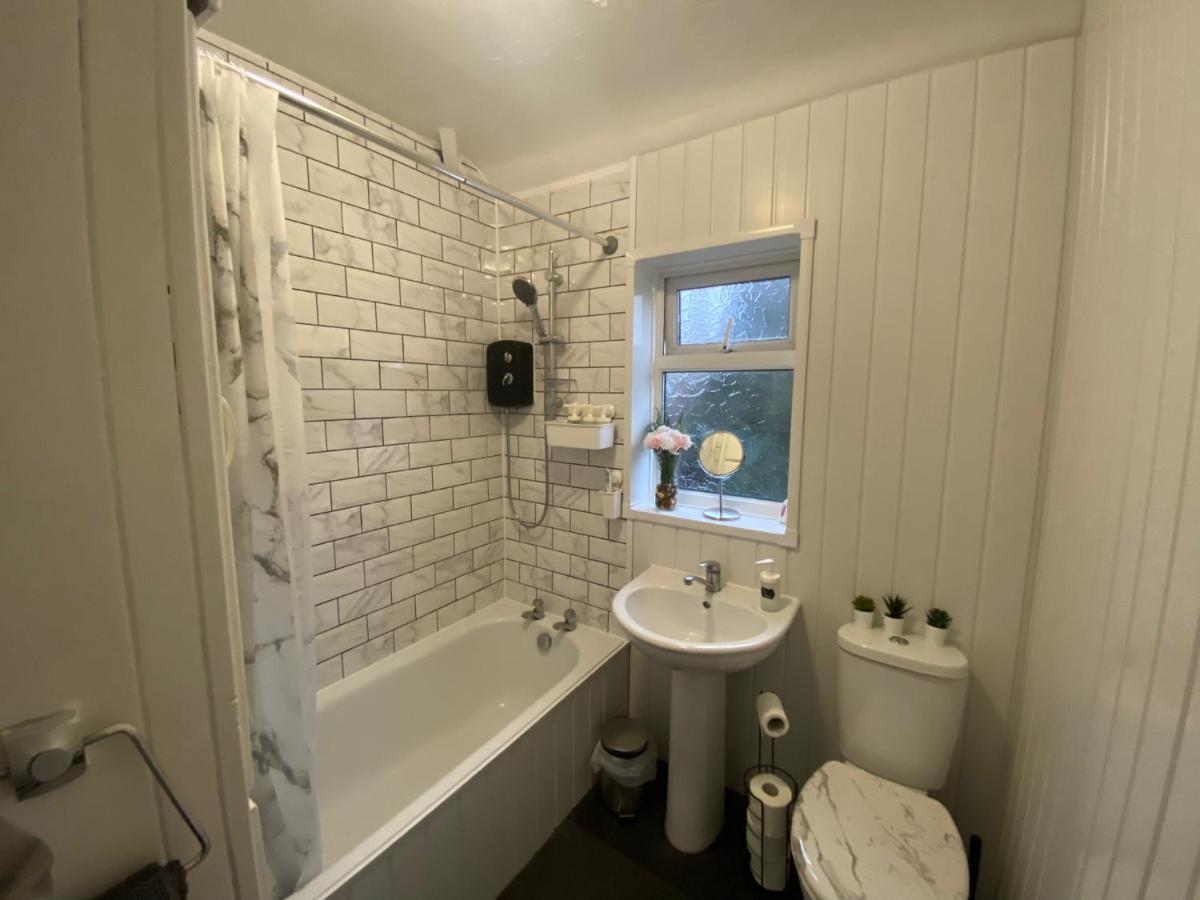 Room 2 Peaceful Stay Near Derby City Centre מראה חיצוני תמונה