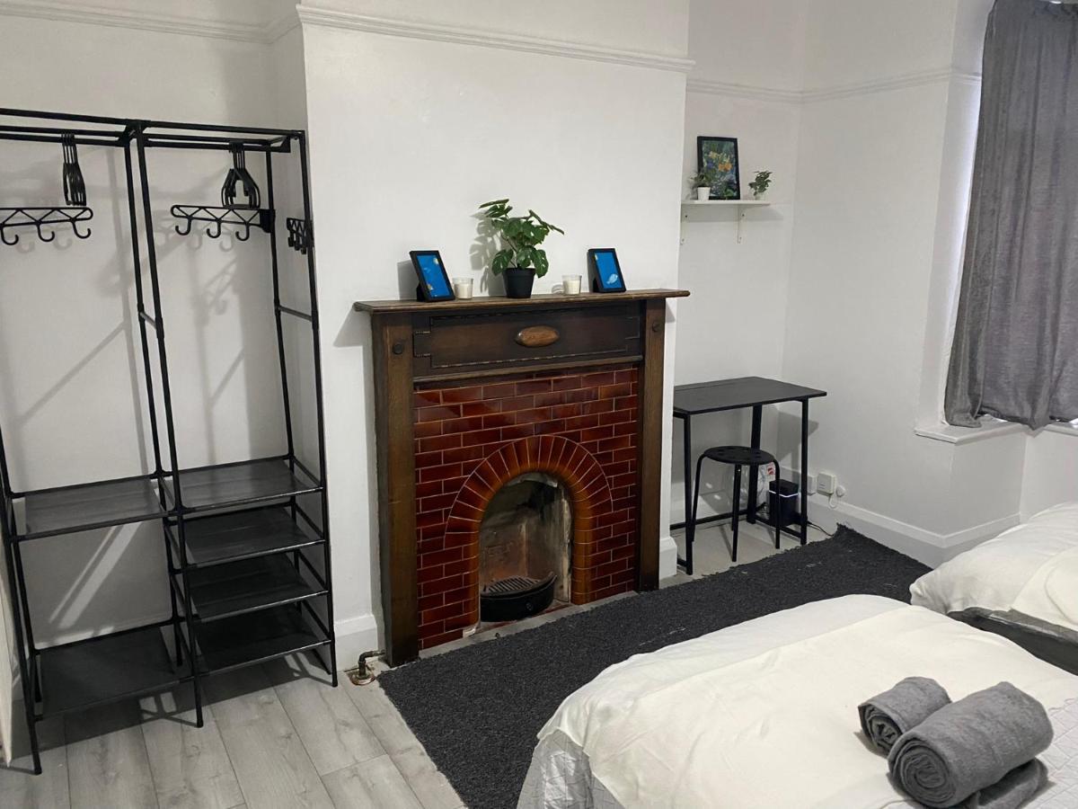 Room 2 Peaceful Stay Near Derby City Centre מראה חיצוני תמונה